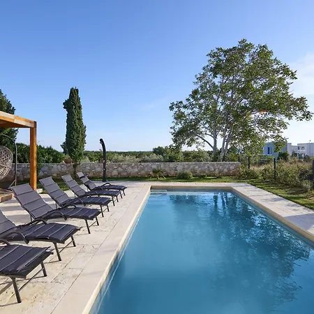 Frana Villa